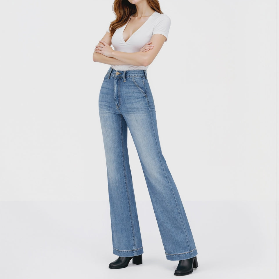 woman wearing Quinn wide leg trousers in Pomona casual outfit with minimalist top